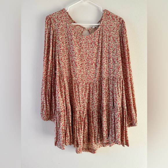 American Eagle Outfitters Tops - American Eagle open back flowy floral blouse